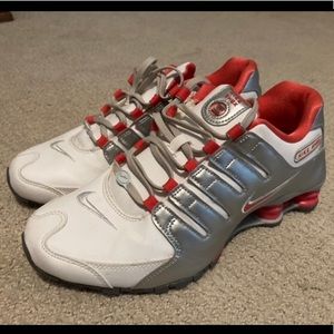 Nike Shox Size 9 women’s